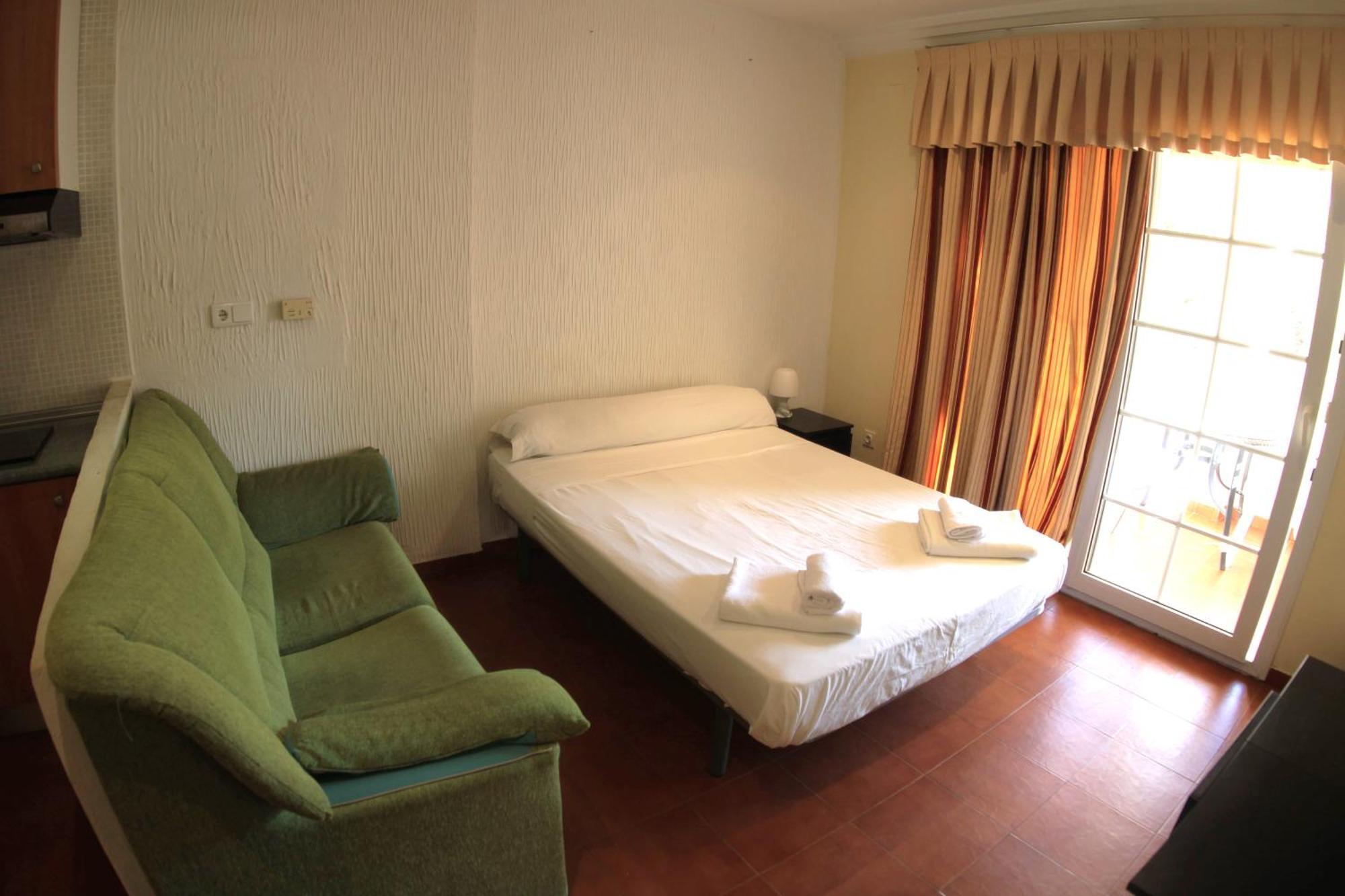 Apartamentos Marina Internacional Torrevieja Exterior foto